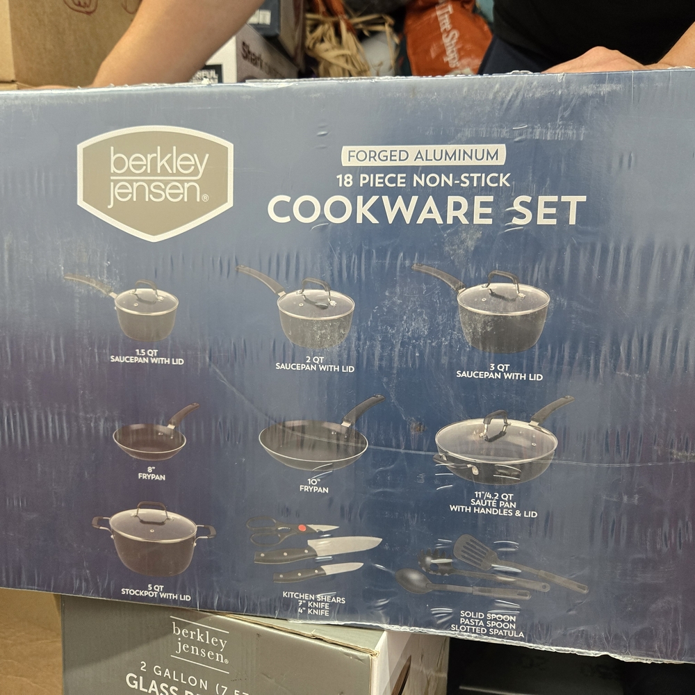 Blue Kitchen Cookware Essentials - Picture 4 of 4
